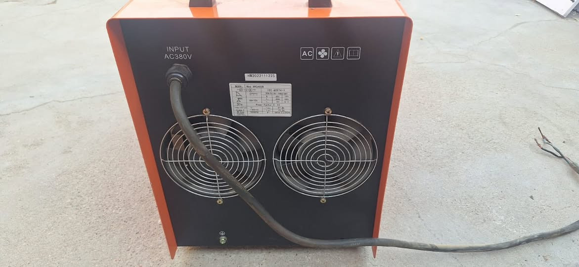 السلام عليكم
ماكنه لحام نوع جيسك 400 تلحم لحام بايب لاين اركون ولدن ملحقاته كامله سعره ٨٠٠ ألف وبيه مجال
الموقع البصره بزبير 
رقمي ***********
