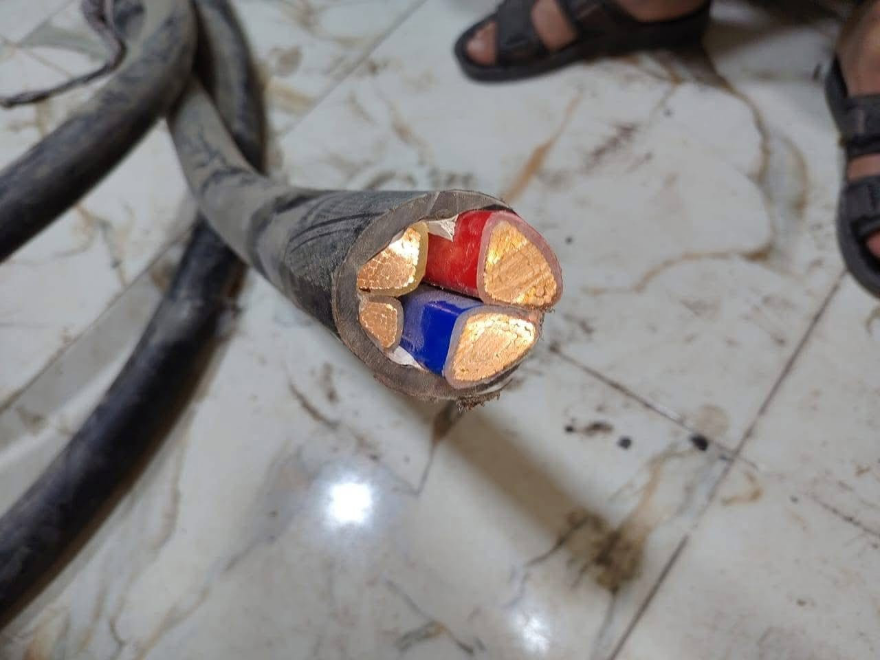 سلام عليكم نشتري جميع نحاس والبراص والفنادق والشروات الكبيره ونشتري جميع السبالت والمكيفات بأسعار تنافسيه وخياليه اعلى سعر انطيك مكاني بغداد وطراف بغداد شعندك نشتري بأفضل الأسعار الخياليه  انتصل عل الارقام وبيك خير وتدلل توصيل علينه نجيك لباب بيتك 🔥🚚رقمي ***********وشتري محولات بنواع حجام 

‭🚚🔥***********و
