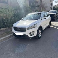 سورنتو 2015 شكل ال2016 ابيض 6 سلندر نظيفة جدا بدون صبغ بيها بارد حرفيا...