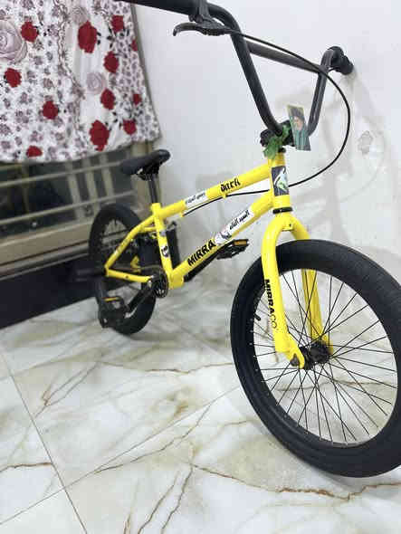 البيع بسكل BMX سعر مناسب
تواصل عل هذا رقم
*********** وتساب مرسله واني خدمكم وبي مجال وكلش
نظيف
