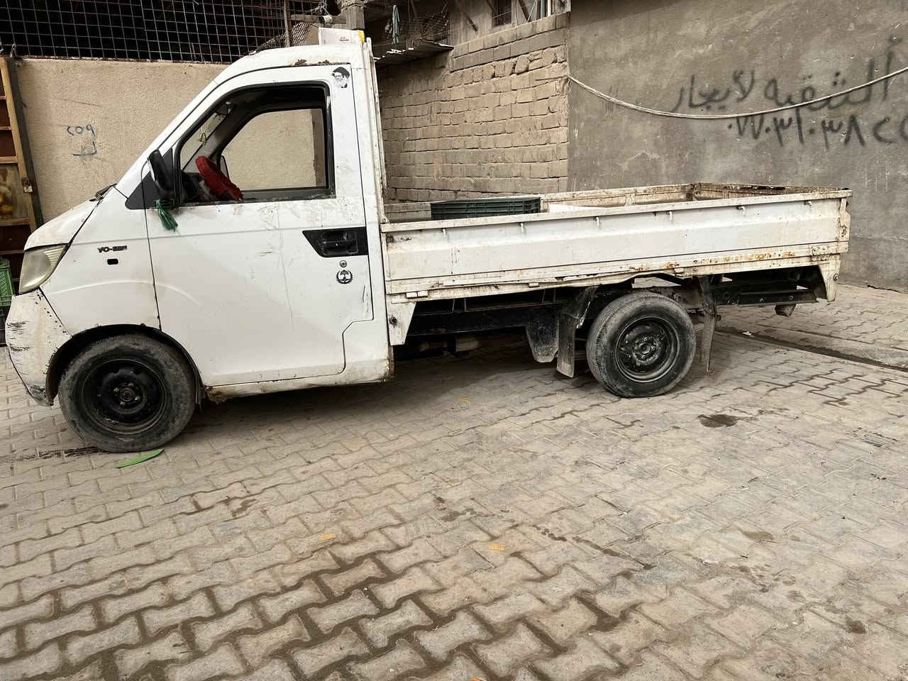 السلام عليكم سياره جيلي حمل 2013 رقم بغداد راعيهه موجود بلبصره السياره بس يرادلهه كهربائيات والكيس مالتهه انشك وطاح الدهن مالتهه محرك توه مشدود بيهه محرك 2 ونص محوره الياره كير اوتماتيك ناعم وتخم تاير جديد سياره مال شغل الله شاهد مكان السياره البصره الموفقيه***********
