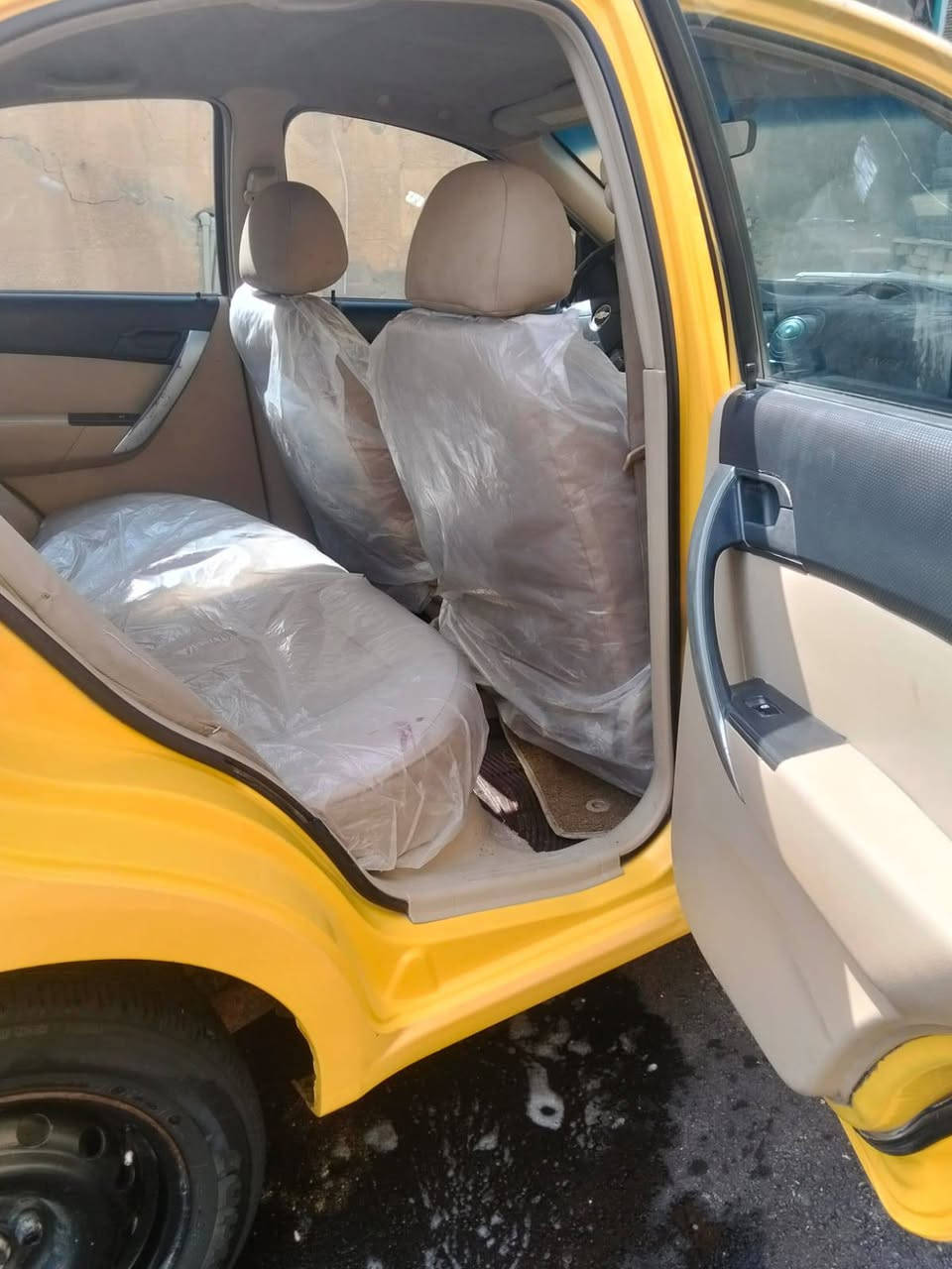 السلام عليكم ورحمة الله وبركاتة
سياره افيو 2011
خليجي كفاله عامه مصفره هيئه وغرامات 
رقمها واسط 
سياره جاهزه حداده كير مكينه  تخم تاير تدفئه تبريد 
منظومه زينون جديد 
شاشه تاب اندرويد 
تحكم بل مري 
السعر 65 
رقم الهاتف ***********///***********
