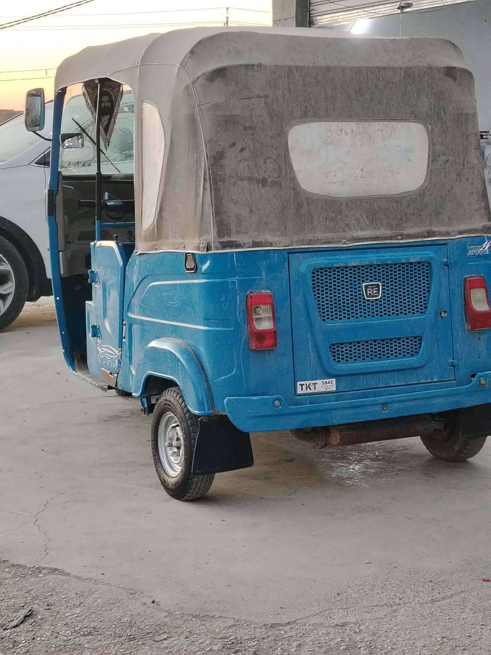 سلام عليكم تكتك للبيع مضلع 22شهر 11كفالة عامه مكاني رفاعي ***********
