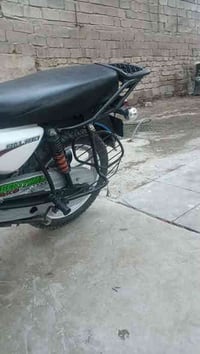 بوكسر 4كير 18 للبيع  خير من الله مناقصها شي شخط مابيها كهربايات تخم تا...