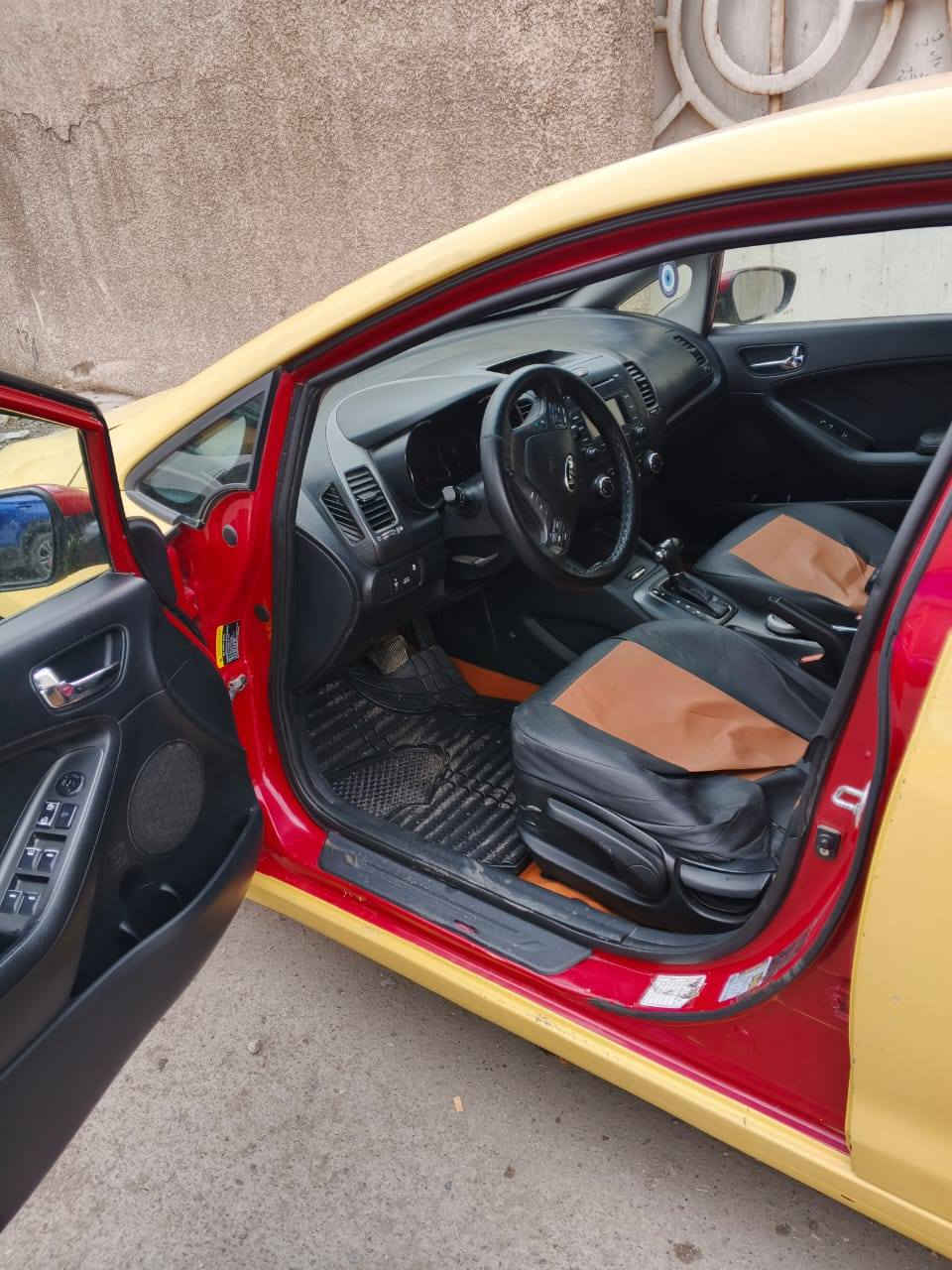 السلام عليكم من رخصه الادمن المحترم فورتي 16وارد امريكي حادث جاملغ لأيمن نفسه مصلح باب سايق مبدل صبغه اوله كير ومكينه ما مفتوحات الرقم انكليزي ،،مكان بغداد // السعر 110. وبيه مجال الرقم //***********
