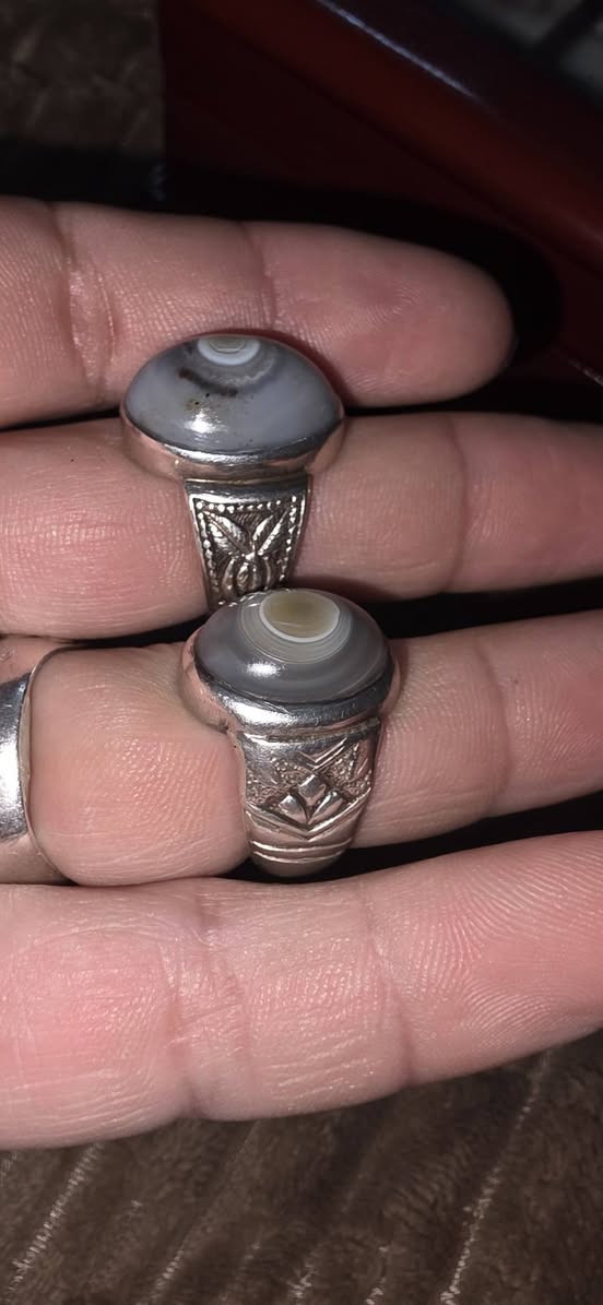 ياالله سليمانيات قديمات عيون صريحه الوان نادره صياغات يدويه سعرهن خاص مكاني بغداد مدينه الصدر ***********
