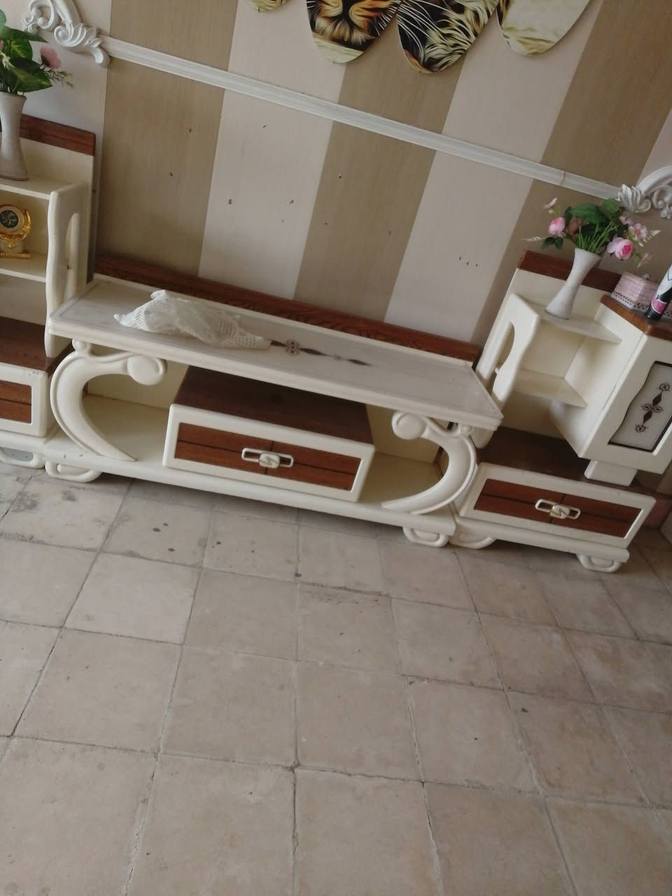 معرض بلازمة ضيف كللش للبيع سعر 150 قفل قبل فترا خضيته 200 عل فيس متواجد هاذ رقمي 0778 321 7262
