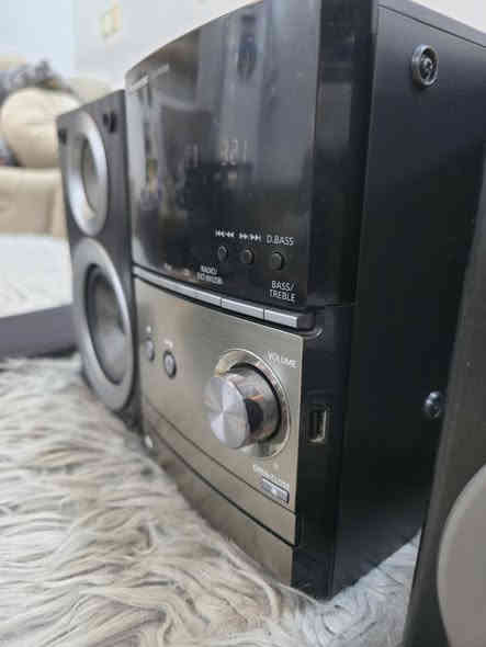 مسجل سيدي. راديو. ماركة باناسونيك. باله. استرالي. شغال كلش نظيف سماعات ابلاد. مكاني سماوه ***********
