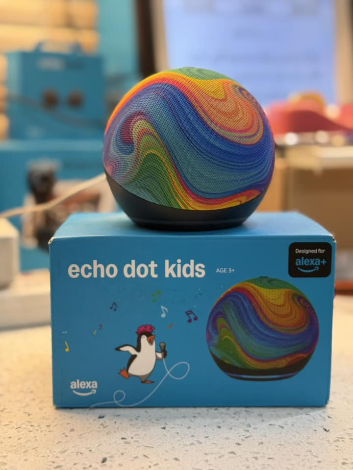 اليكسا ايكو دوت جيل خامس اصدار خاص
متوفر هاي القطعتين فقط 
لغة عربية - ضمان 3 اشهر
متوفر كل انواع اجهزة alexa
متوفر حسابات امريكية واماراتية
اي تفاصيل خاص او واتساب *********** 
الكسا - اليكسا - alexa
