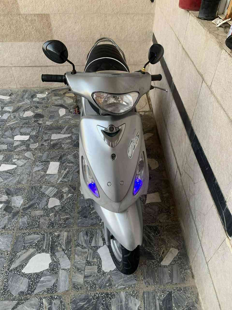 سلام عليكم ماكس منغولي مكفوله كله بلاد كابريتر سلف كله بلادي كهربائيات شغالة دراجه مصارلها هواي من طالعه من رمبه سعر 600وبيه مجال مكاني بغداد بلديات ملاحظة [مكلف بل نشر هاذا رقم صاحب الدراجة ]رقمي ***********
