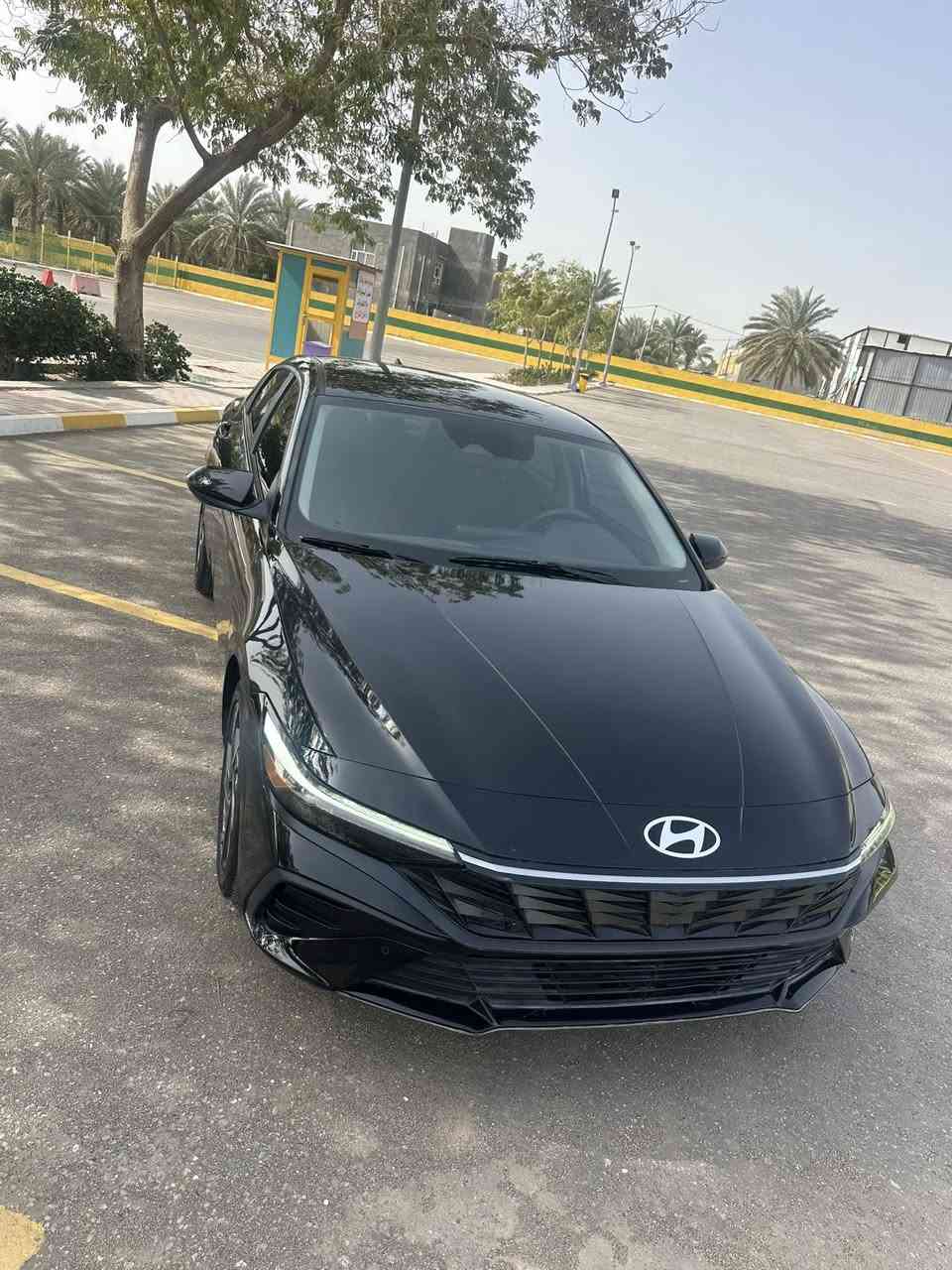 سلام عليكم الانترا موديل 24 ماشيه 18 حادث جاملغ وبنيد بدون دواخل السياره بدون ارقام 
السعر. *********** 
مكاني. بابل حله
