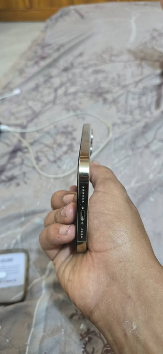 السلام عليكم ايفون 13برو ماكس 
مبدل شاشه وبطاريه اصليات 
سعره 650قفل


**إذا كنت صاحب هذا الإعلان وتريد حذفه لأي سبب، رجاءا أرسل رسالة إلى الدعم الفني**