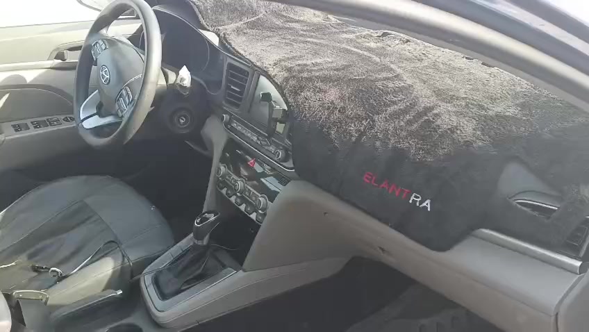 ألنتره موديل 2020 وارد أمريكي حادثه موضح بالصور سونار موجود معوقين باقيله 9 شهور تتحول السعر المطلوب 118 الإتصال على الرقم ***********
