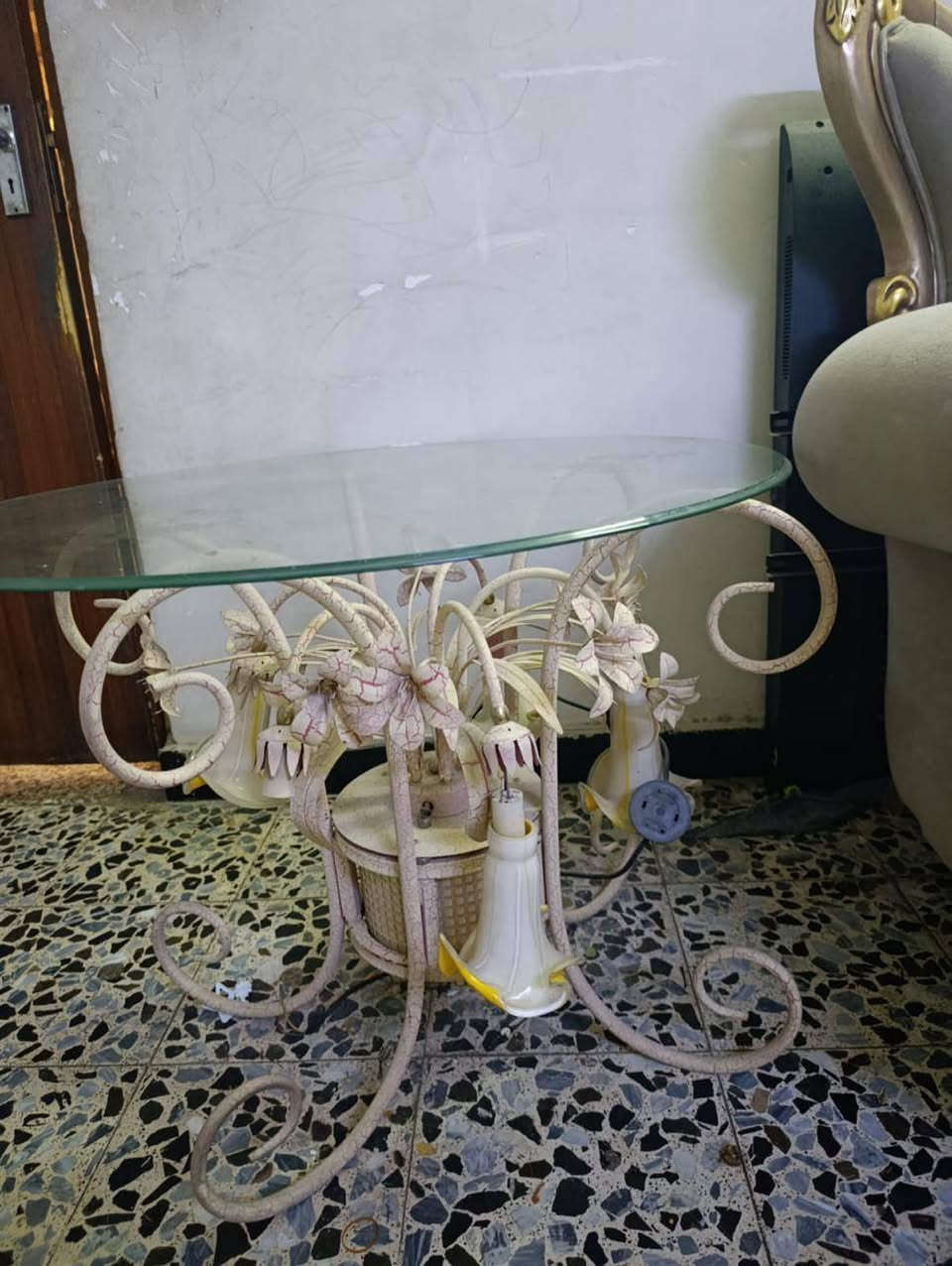 ***********
قيم واخذ 
شراي يراسلني واتساب مستعجلين عنوان بغداد حي القاهره
