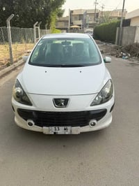 للبيع بيجو فرنسي ٣٠٧ موديل ٢٠٠٦   ماشيه ٢٠٠ الف حقيقي  ولا كلوب مشتغل ...
