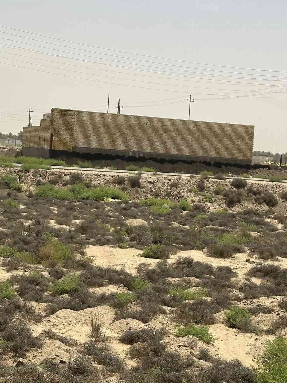 السلام عليكم ورحمة الله
قطعة للبيع 220 م ركن للبيع خلف جامعة المستقبل طابو زراعي سند 25 بااسمي تحويل مباشر للمشتري 
متوفرة كافة الخدمات 
السعر نهائي35 مليون 
***********
