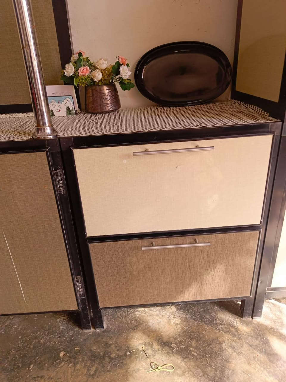 السلام عليكم  كونتر نضيف حطاطه 4قطع للبيع  ب400وبي مجال اي ستفسار ع هذا الرقم
***********
