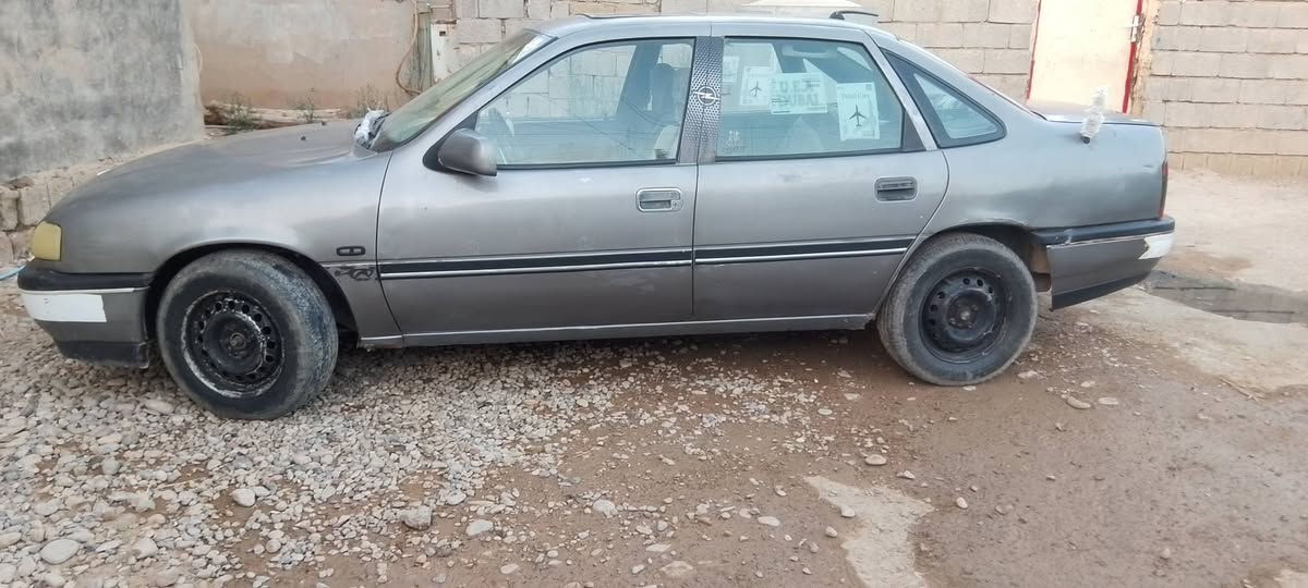 سلام عليكم اوبل فيكترا موديل ٩٠ حجم ٢٠ أو تماتيك كير محرك شرط رقم الهاتف ***********
