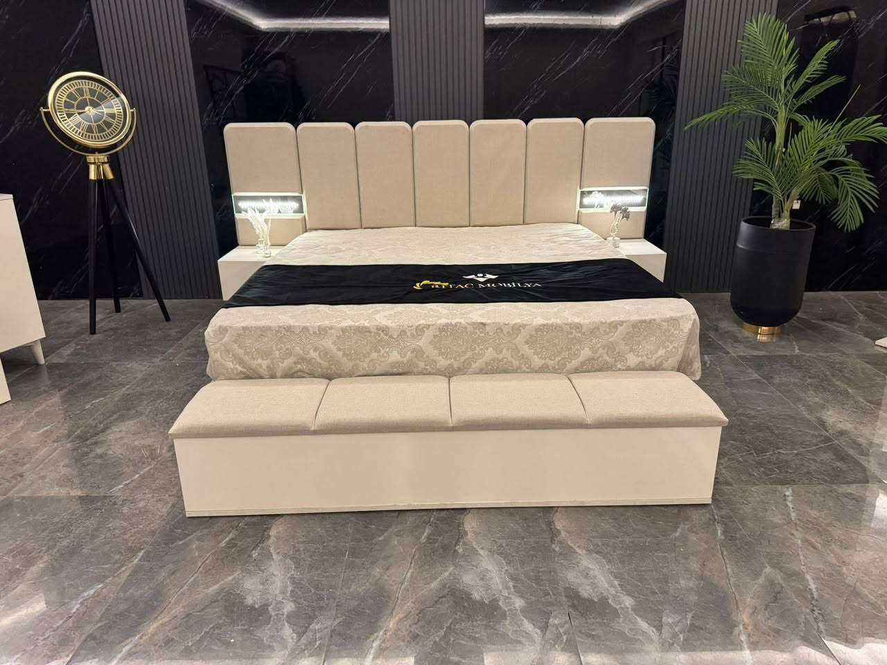 *   اكسترا    المودرن*
*10 قطع     كنتور ملحق 3 متر*
*1- ضهر   بلوك*
*2- برغي وچوي حديد*
*3سرير  مخزن*
*4 ابواب فومه ألمنيوم*

درجه اولى
بسعر 1150,000 متوفر نقل وشد


**إذا كنت صاحب هذا الإعلان وتريد حذفه لأي سبب، رجاءا أرسل رسالة إلى الدعم الفني**