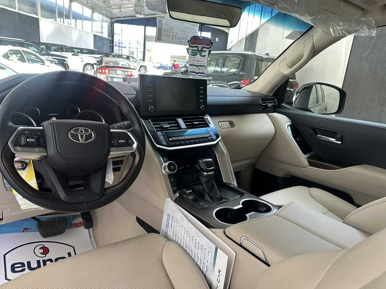 Land cruiser 2024 🎌gxr limited 
لاندكروز 2024 🎌 GXR لمتد بلاك ادشن 
ضمان وكالة ساس 
كامرات محيطية 
تبريد مقاعد امامية 
ثلاجة 
شاحن واير لس 
اناره محيطية 
كفالة عامة ✅
عداد المسافة المقطوعة 24000 k/m 

📍بغداد شركة ابو ظبي چكوك قرب بوابة الكاظمية 

0771 811 1145

0781 844 4044 📞
