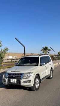 باجيرو ٢٠٠٩ • محرك ٣٠٠٠ • رقم مميز