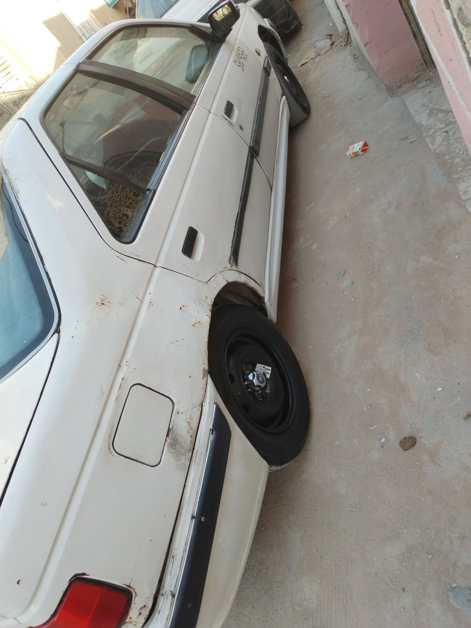 سلام عليكم بيجو بارس موديل 2011 سيارة جاهزة تبريد ثلج تخم تاير مكينه كير نضيفات كهربائيات اي نقص مابيها سنويه 29 مشرع وطني السعر 27 وبيها مجال مكاني كربلاء رقم ***********
