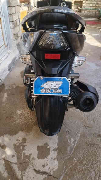 السلام عليكم دراجة GTR للبيع الدراجه رمبه صارله اربع اشهر نازله مكينه مكفوله
اوراق كامله كفرات شويه بيهن شخوط السعر 950 وبيه مجال حك الجيه العنوان بغداد التاجي  رقم ***********
