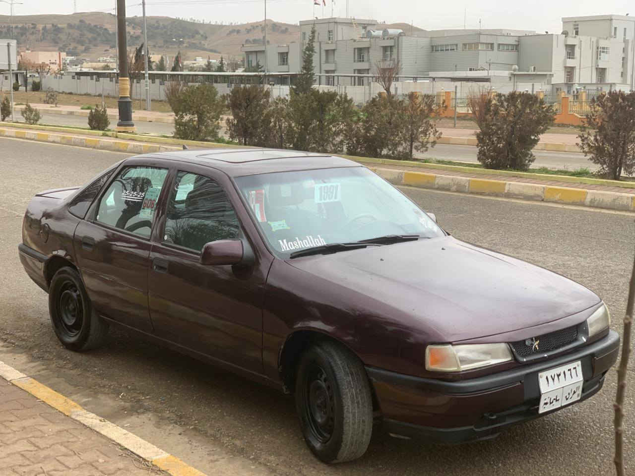 ئۆپڵ ڤیکترا مۆدێل 1991 ی گێر عادی 
مەکینە ٢٠ تە
سڵاید سەیارەکە زۆر پاکوو خاوێنە 
سەیارەکە عامە بۆ جوانی 
کامل مەسرەف کراوە 
گشت گیانی بەشەرت کارەبای مەزبوت 
تەقەو ڕەقەی بەشەرت 
تاقم پێشی کامل تازەیە  
سەیارەی دەسی خۆمە 
بەشەرتی هەموو شتی ئەیفرۆشم 

سعر: لە کۆمێنت داوای بکە ڕاستەوخۆ بۆت دێت 📩 

گێرو مەکینە بەشەرتی ١٠٠ فیتەر

ژمارەی خاوەن سەیارە 
***********
