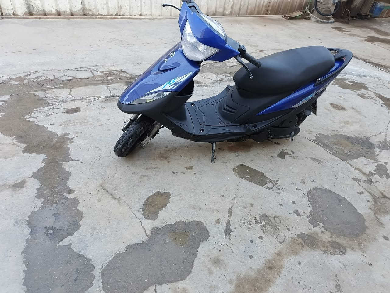 السلام عليكم ماكس عدله البيع  مكفوله من كلشي السعر 600وبيه مجال بصيط  الدراجه مامفتوح بيه برغي العنوان حله قرب كراج الموحد بوشه 49 الهاتف ‏‪***********‬‏
