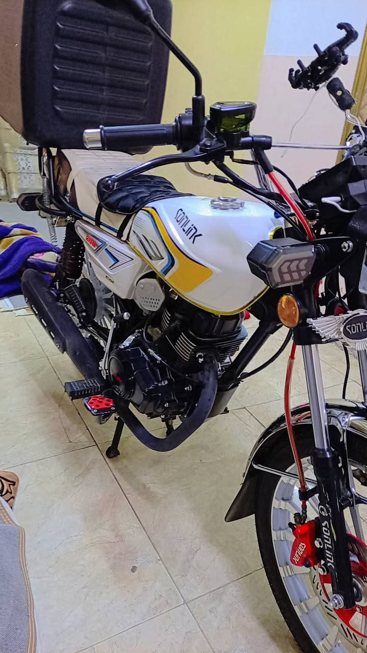 سلام عليكم دراجه ايراني موديل 2025 محراك 200 ضاقطه وزنجبيل 
دراجه مابيه اي نقص اورق كامله
العنوان الدوره 
السعر 950
الرقم ‏‪0788 691 9813‬‏
وتساب عادي
