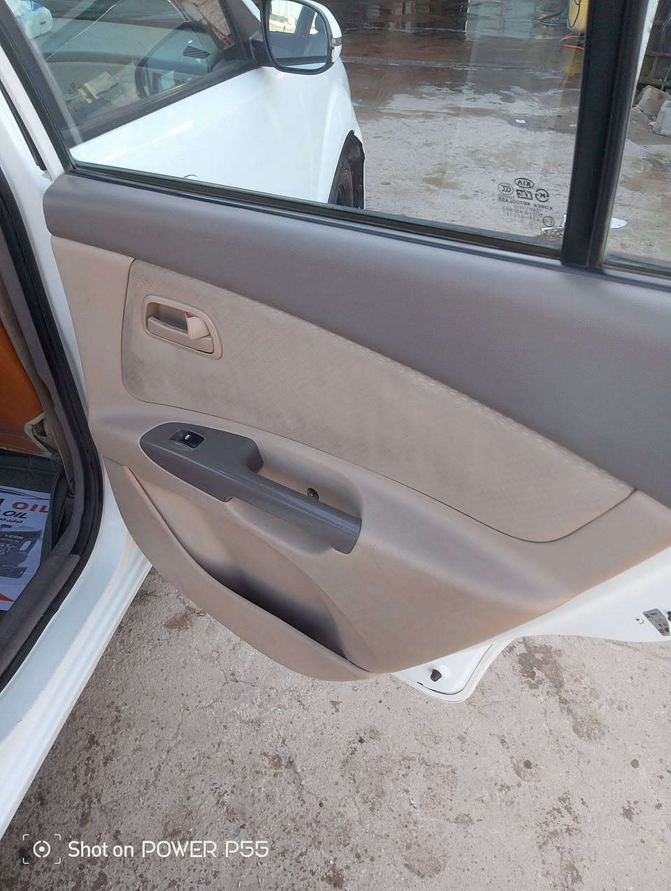 كيا ريو 2012 ثلاث قطع صبغ كير محرك جيد جدا صدر جيد السعر 78 رقم الهاتف ***********
