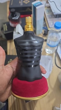 عطور أصلية • للبيع