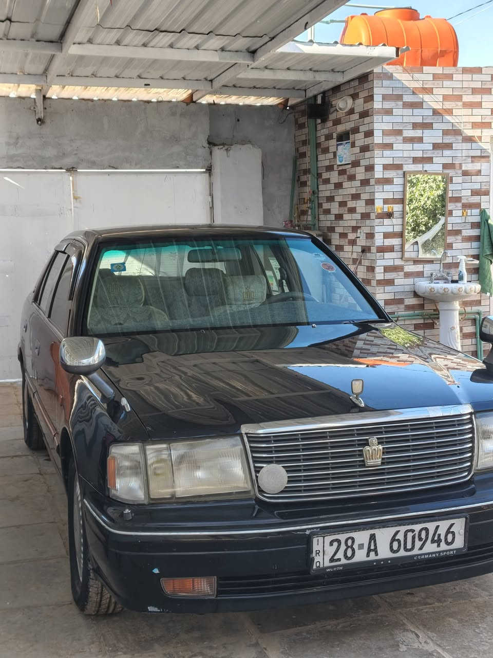 سلام عليكم راس ثور تكم لون أسود 
مديل 2000
خمس دكم 
كهربايات كله شغاله 
مكينه كير مكفولات 
بيه ضربه بل جاملخ الخلفي مو قويه بس جاملغ بجهة سايق مضرر شويه سيارة حلوه شاصي 55فحل 
بأسمي مداور ثاني يوم تبريد عاطل تبريد قطعتين مكاني ديوانية شنافيه سعر105وبيهه مجال قليل حك جيه         
                    ‏‪***********‬‏
