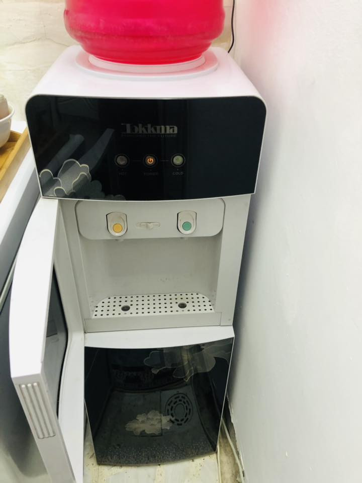 السلام عليكم للبيع غساله الحافظ ١٢ كيلو براد ماء شغال حار وبارد ونظيف كلش السعر٢٥٠وبيهن مجال الشراي يتصل ***********
