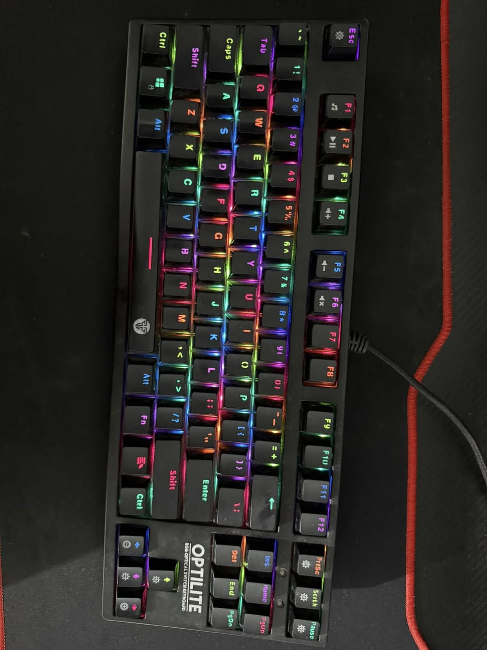 حاسبة PC بموصفات قوية مناسبة لكل الاستعمالات مع وماوس وكيبورد وسماعة وups اثنين هداية وبسعر مناسب
 المواصفات : معالج intel core i5-12400f
كارت شاشة : RTX 3060 Ti
رامات : 8x8 DDR4
الهارد المساحة : M.2 1-TB تيرا
وكيس حلو مرتب
ويجي وياه UPS اثنين هدية 850V و 1500v🎁
وماوس وكيبورد گيمنگ هدية 🎁 
وسماعة هدية🎁
كل هذا بمليون وخمسين الف وموجود توصيل وبيه مجال للطيبين للتواصل عالرقم *********** واتساب او رصيد عنواني بغداد حي العدل
