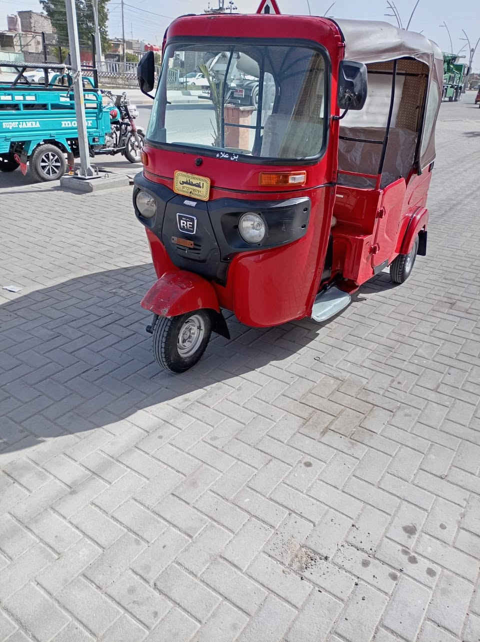 ‏سلام عليكم مكلف بل نشر تكتك مجفته والبدي شوف العين  العنوان البصره دور الشرطه الرقم ***********
