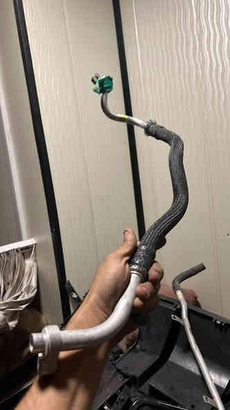 اغراض هلكات  مفتوحة من سيارة لوك ٢٠٢٢
السعر شلع ٨٠٠$  
مكانها شارع فلسطين
قواعد تزويد فاكيوم 
ماطور مي 
***********
