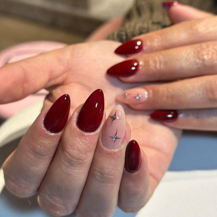 ✨ يقدم لكم Onella Nail A&M عروض مميزة ومستمرة ✨
وبأسعار مناسبة على جميع الأقسام 💅💖
استمتعي بأجمل الخدمات والعناية بأفضل الأسعار 🌸
📍 العنوان:
أربيل – سايدين – منارة
فرع حلويات شاهانه قرب مدرسة الأمين الابتدائية
📲 للحجز والاستفسار واتساب:
*********** ✨

