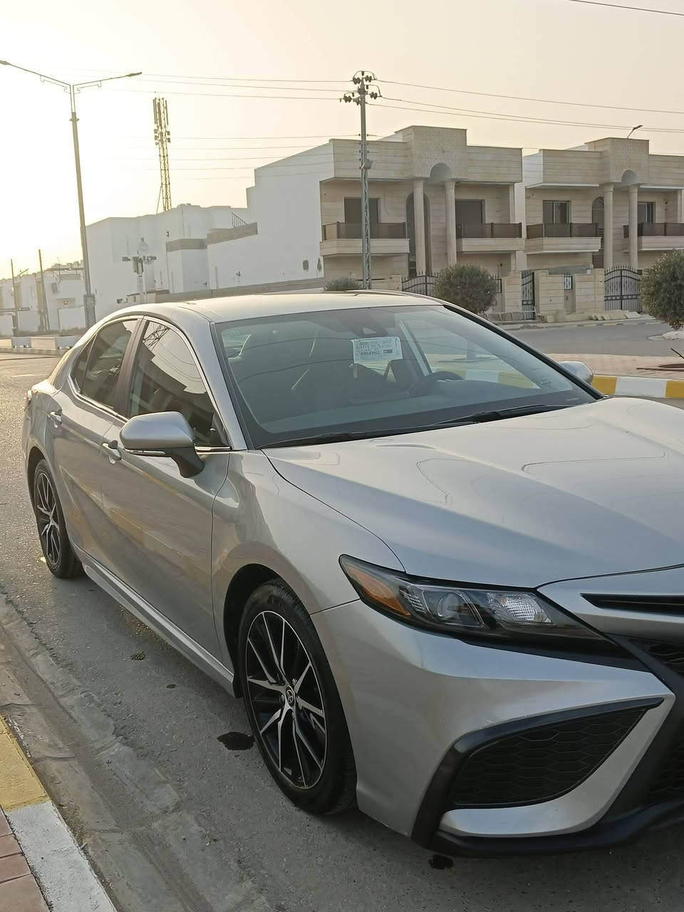 كامري 2023 SE
رقم سليمانية باسمي سنوية وهزة جديدة شرط التحويل
السيارة بيها صبغ جاملغ خلفي جهة السكن فقط بدون دواخل باقي مكفول من كلشي
ايرباك البردة وراجع سستم
السيارة جديدة ومناقصها اي شي 
مواصفات السيارة معروفة 
سعر 210 وبيها مجال
عنوان السيارة تكريت
رقم الهاتف ***********
