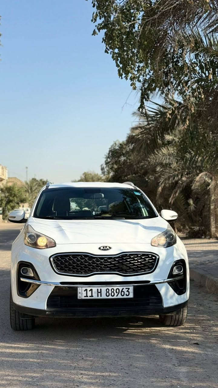 للبيع كيا سبورتج خليجي ٢٠٢٠ سياره جديده مكفوله كفاله عامه
من الصبغ ولفتح ولبارد وشخط
 رقم بغداد نكليزي تحويل ثاني يوم
محرك ٢٠٠٠ دوش 
نص مواصفات
سويج
داخل جوزي 
مري شفط 
اشاير بلمري 
حساس خلفي ومامي 
تخم تاير قبل شهر شاده 
سياره كامله بدون نقص ابد
وتجي تفحص وين ما يعجبك 
وسونار مرفق بل منشور
السعر( 198) وبيه مجال حك الجيه فقط 
مكاني بغداد مدينه الصدر 
***********
الشراي يتصل غير متواجد على الفيس
