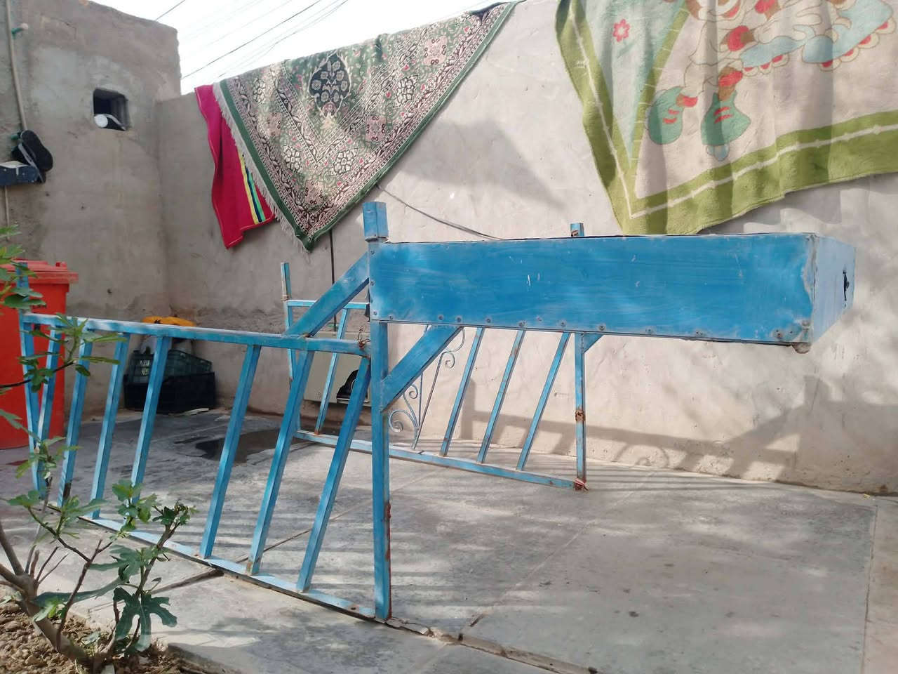 سلام عليكم  محجر ستوته للبيع
سـعر 85
رقم ‏‪***********‬‏
