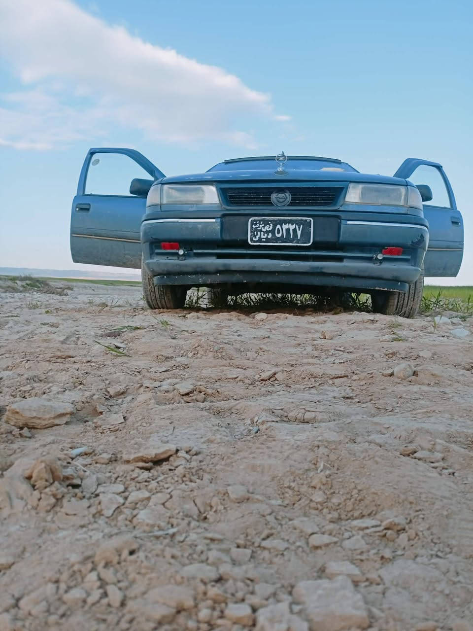 سڵاو هاوڕیان ام سیاریە بۆ فرۆشتنە لەکەلار  سەیاریکی پاکو بێ عیبە سعری 25گەڵا معامل اگەر مشتری نیت سەرمان مەێشێنە ڕەقم 0770 4855827
