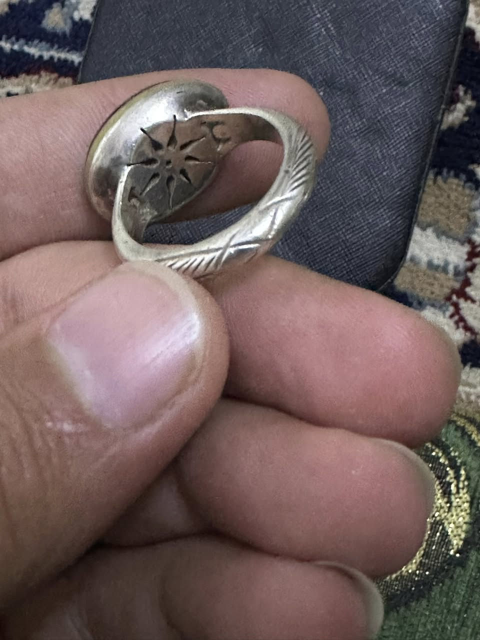 السلام عليكم ورحمة وبركاته…للي مهتم بل امر …عقيق يماني زعفران مخطوط  وسليماني هندي …ونيشابرري …للي يحب يراسل خاص كلمن وسعره


**إذا كنت صاحب هذا الإعلان وتريد حذفه لأي سبب، رجاءا أرسل رسالة إلى الدعم الفني**