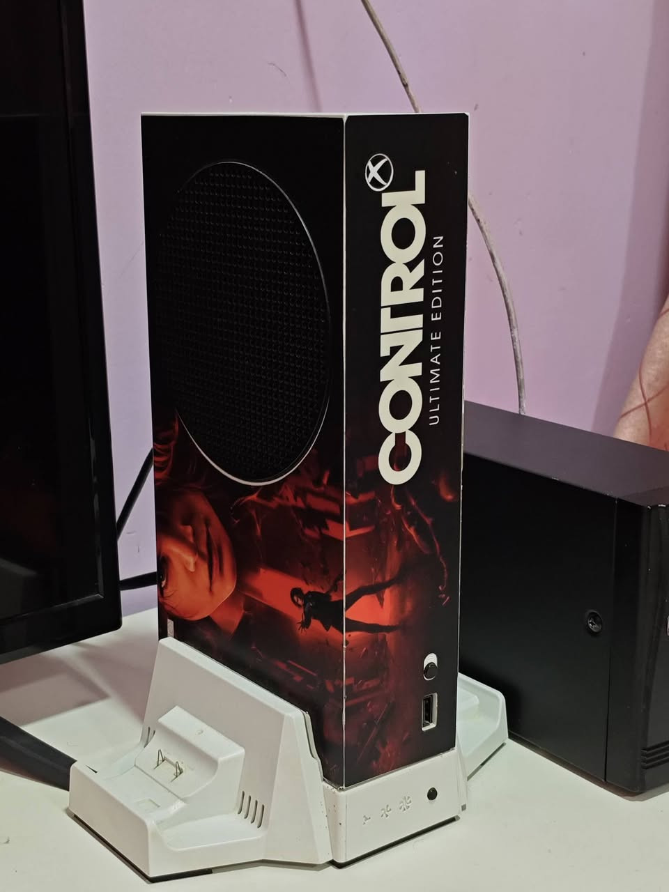 السلام عليكم اشلونكم شباب
للبيع : اكسبوكس سيريس اس 
الذاكره: 512 
الغراض الوياه
1 مبرد اكسبوكس
2جوستك احترافي
3 جوستك ال تجي ويه الاكسبوكس
4 ويا UPS 850V
5دركسون نص فره  ويا الدوسات
6الجهاز ما مفتوح ومكفول من اي عطل 
7 ويا الكارتونه مالت الاكسبوكس
8الجوستك الاحترافي وياه الكارتونه موجوده
ميز  وكرسي سعرهن اثنينهن ب150 الف
بلازمه نوع : سامسونج سعره ب170 
العنوان الديوانيه 
السعر : 385
الرقم : ***********
