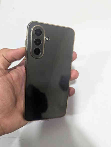 سامسونج a36 كامل غراض نضيف 

الذاكرة 128الرام8+8

الشاشة سوبر اموليد 120hz

البطارية 5000mlالشحن 45w

المعالج سناب دراغون6gen3 ببجي سلس جدا 

الكاميرا 50+8+5 تدعم تصوير4k/30fbsفديو

السعر 285مجاله بسيط مكاني بغداد العامرية للاتصال ***********وتساب
