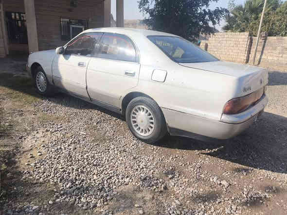 السلام عليكم بطه موديل 1992كير محرك شرط سنويه ل27 شرط التحويل بيها ضربه صفحه وكص بالتكمه فقط تواير جدد صدر جدد كهربائيات كلها شغاله بيع او مراوس حسب القناعه السعر 32 وبي مجال للأتصال *********** مكان السياره الشرقاط الحوريه
