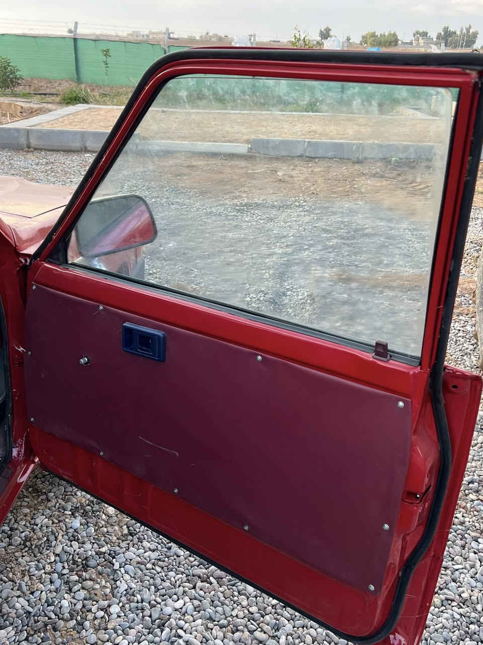 سلام عليكم سياره بكم موديل 85 رقم مميز شرط التحويل مكان كركوك عمل الشعبي رقم المبايل ***********
