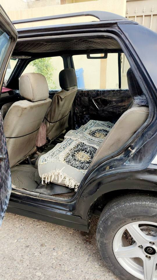 جیتا  مکینه 5 بزمار و 6 گێر
بە شە رتی دە عم و لێدران موس و براوە وە رگە ران هە موی بە شە رت مکینە گێر بە شە رت ئاڕم پلاستیک سلێمانی بە شە رت سعری کۆتای 17 گلا ***********//*********** Iran
