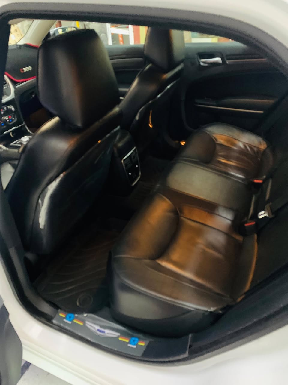 سلام عليكم وينه ليدور شايب نضيف
للبيع  أوباما  
موديل 2020 اصل 
رقم بغداد. فول مواصفات. 
كفاله عامه  مكان ذي قار جبايش 
للاستفسار ***********
