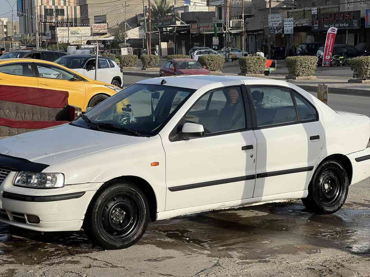 سمند موديل 2011 رقم ديالى انكليزي الجديد مصفرة غرامات باسمي مداور ثاني يوم هزة جديدة  السيارة مكينة كير كشر دواخل خير من الله شادله صدر جديد فريممة جديدة كهربائيات كلشي تمام بيه متتعب ابد كبل للشارع  دبلاته نص عمر الصدر الخلفي كذالك نص عمر نقص تبريد فقط وشغلته بسيطة 
مكاني بغداد الدورة / ابودشير 
السعر 36 بيه مجال بسيط جدآ

***********
